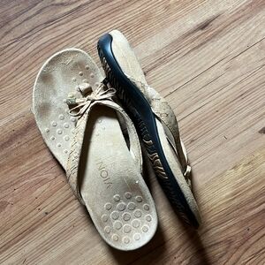 Vionic Tan Braided Thong Sandals - Supportive Comfort